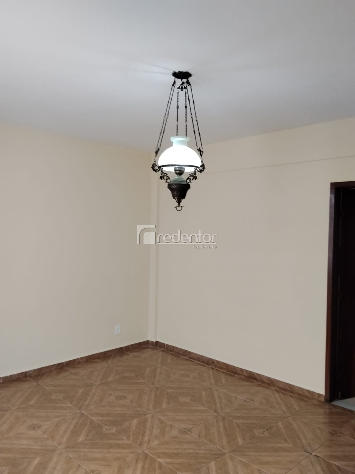 Apartamento para Alugar em Paineiras, Juiz de Fora - MG - Foto 4