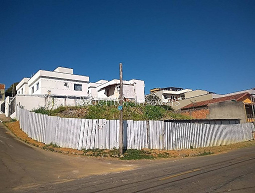 Lote / Terreno para venda no bairro Santana em Juiz de Fora, MG