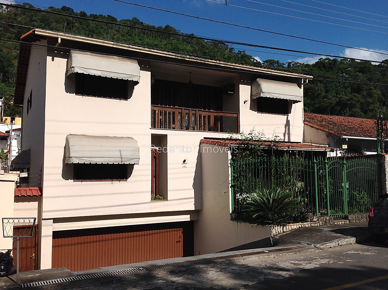 Casa à venda em Vale do Ipê, Juiz de Fora - MG
