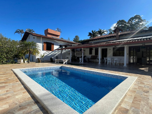 Casa com terreno de 6.500m² no Aeroporto - Juiz de Fora - MG à venda por R$2.900.000,00