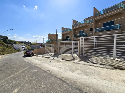 Casa com 2 quartos para Venda no bairro Cerâmica em Juiz de Fora, MG
