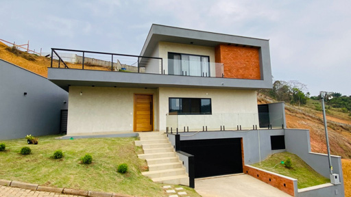 Casa em cond. Fechado