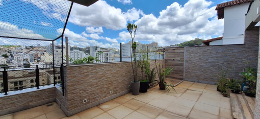 Cobertura com linda vista