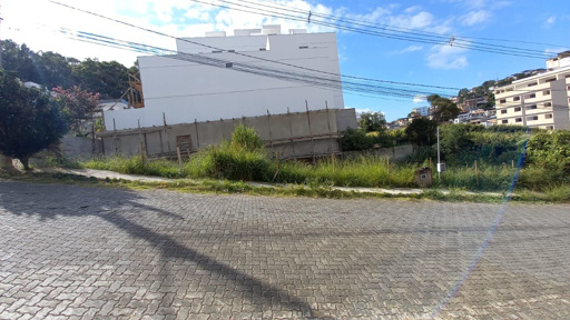 Lote / Terreno para venda no bairro Bairro de Lurdes em Juiz de Fora, MG