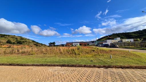 lote plano com 535,40m²