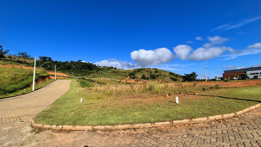 lote plano de esquina com 535,40m²