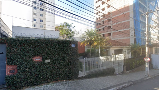 Casa com 5 quartos para venda no bairro Centro em Juiz de Fora, MG