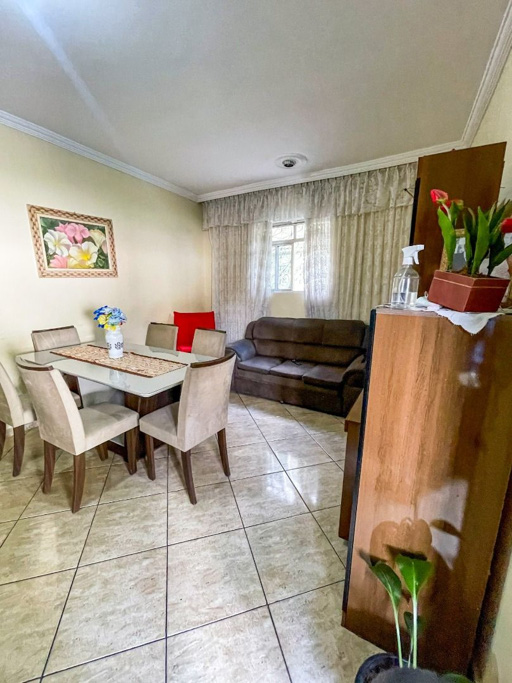 Casa com 3 quartos para venda no bairro Bandeirantes em Juiz de Fora, MG