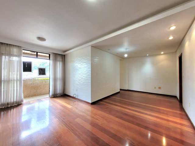 Apartamento com 3 quartos para venda ou locação no bairro São Mateus em Juiz de Fora, MG