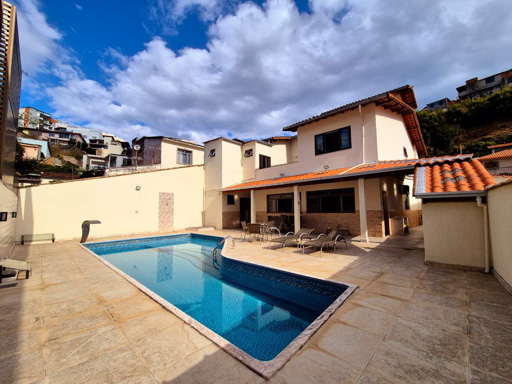 Piscina com muita privacidade