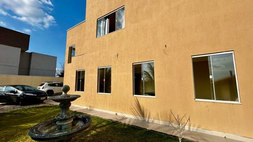 FRENTE CASA