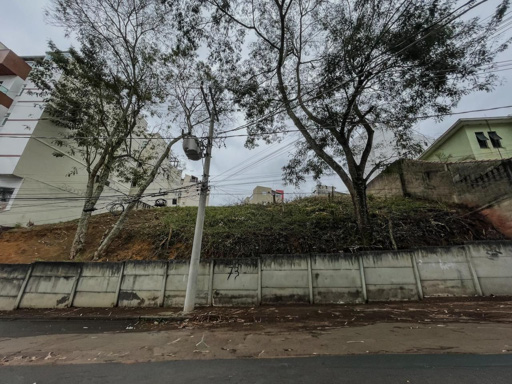 Lote / Terreno para venda no bairro Jardim Laranjeiras em Juiz de Fora, MG