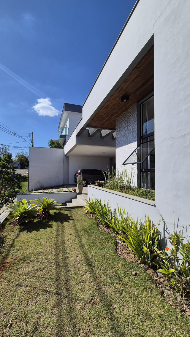 FACHADA IMPONENTE