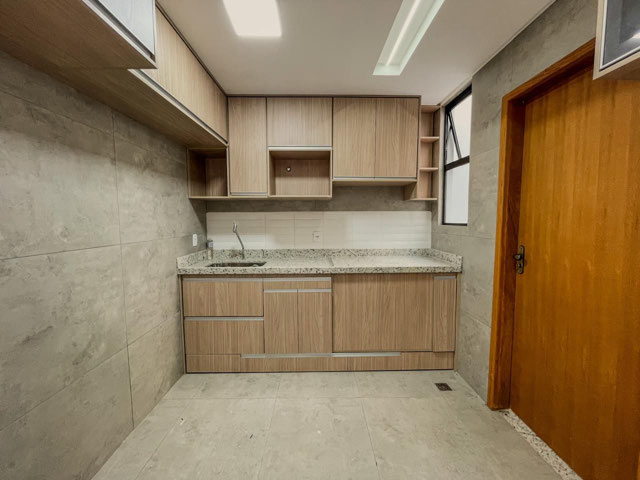 Cozinha com armários