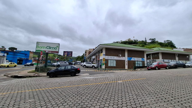 Loja para Venda no bairro Santa Terezinha em Juiz de Fora, MG