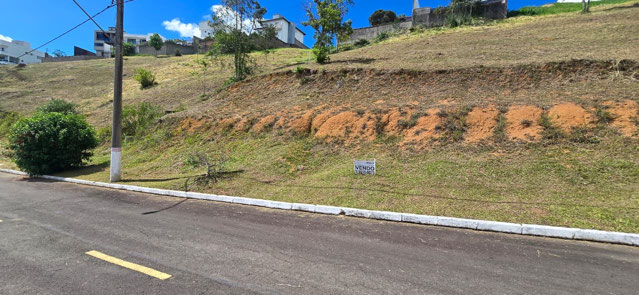 Lote / Terreno para venda no bairro Grama em Juiz de Fora, MG