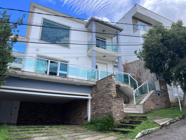 Casa com 3 quartos para venda no bairro Portal da Torre em Juiz de Fora, MG