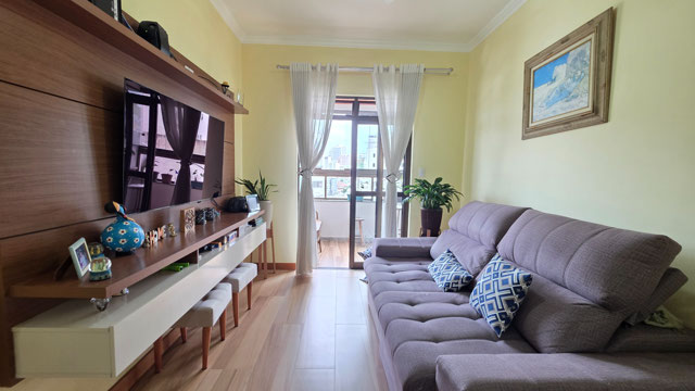 SALA COM VARANDA