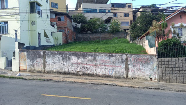 FRENTE DO TERRENO