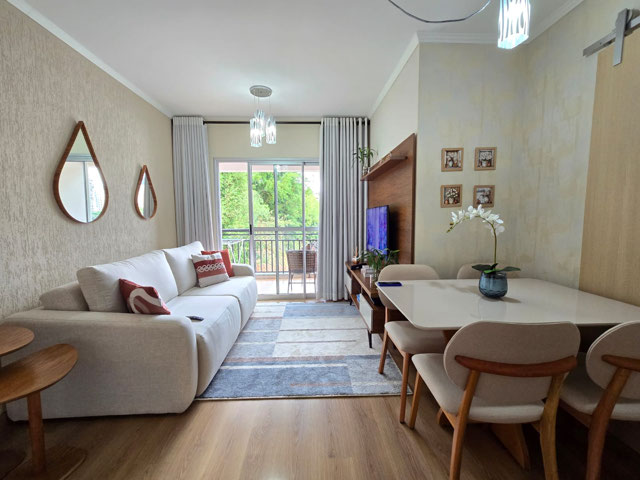 SALA COM VARANDA