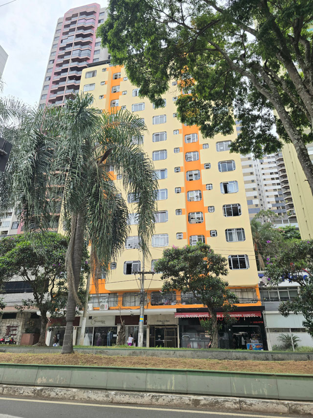 More em uma linda quitinete em plena Av Rio Branco!