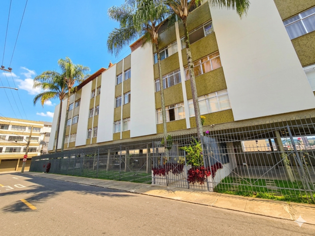 Cobertura de 3 quartos com 2 vagas na Espírito Santo