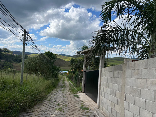 TERRENO NO CONDOMINIO ENSEADA AS MARGENS DA REPRESA JOÃO PENIDO