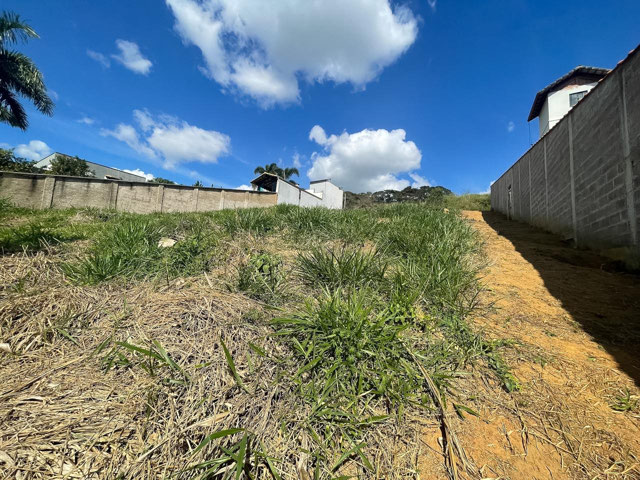 LATERAIS - 40,80 X 40,15 M²