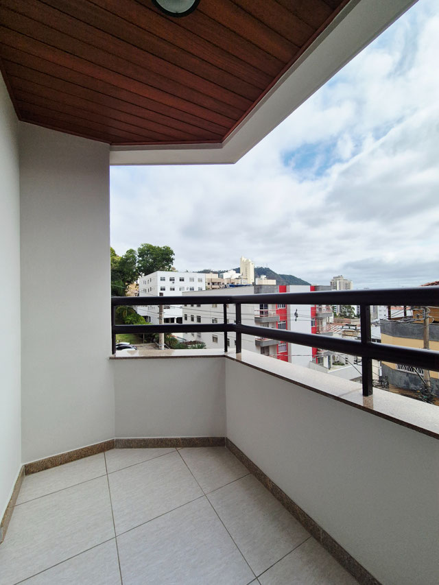 VARANDA COM VISTA