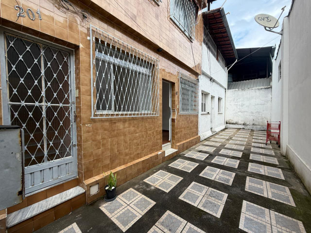Casa com 2 quartos para venda no bairro Centro em Juiz de Fora, MG