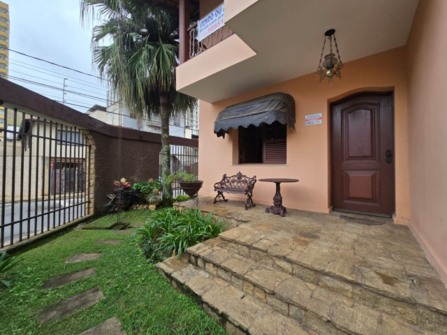 Casa / Terreno na parte Plana do Bairro São Mateus