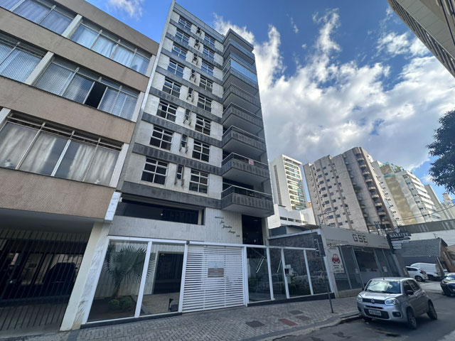 Apartamento com 4 quartos para venda no bairro Grambery em Juiz de Fora, MG