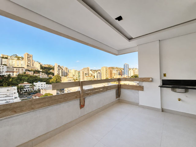 VARANDA GOURMET COM VISTA LIVRE