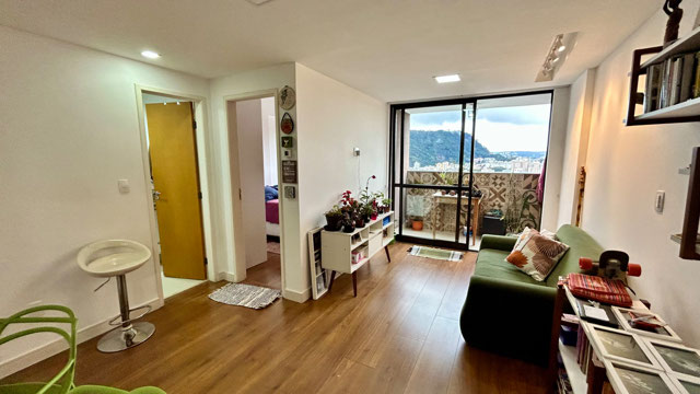 Apartamento com 1 quarto para venda no bairro Estrela Sul em Juiz de Fora, MG