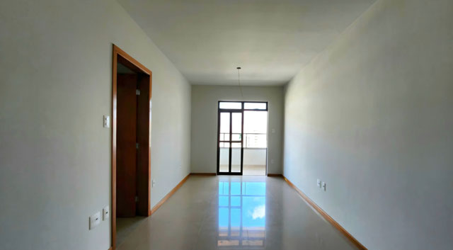 SALA COM VARANDA