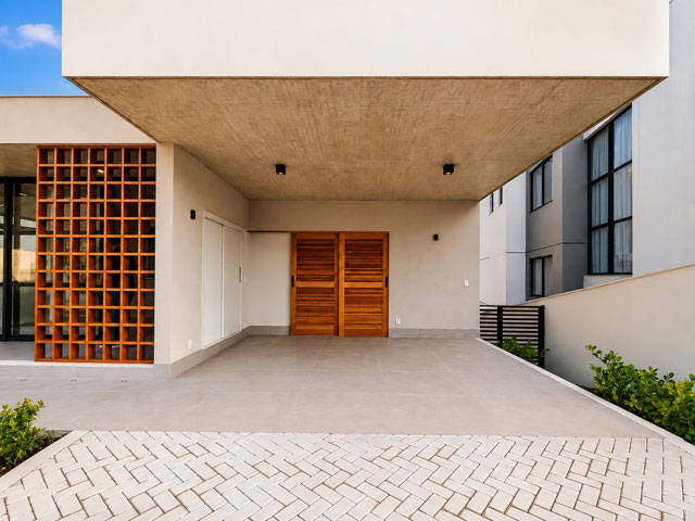 GARAGEM COM ARMÁRIO
