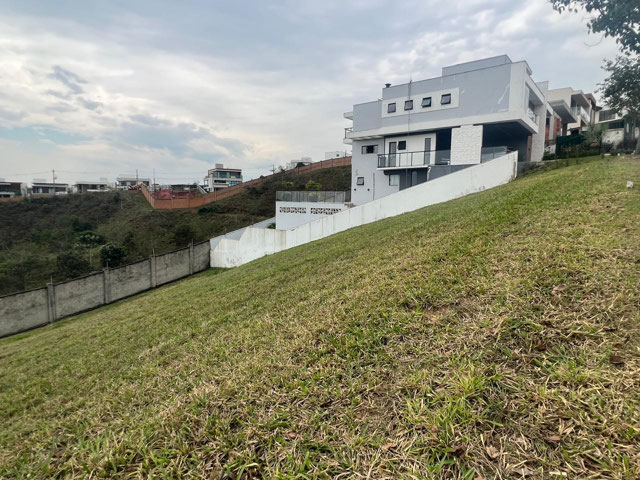 LATERAL DIREITA