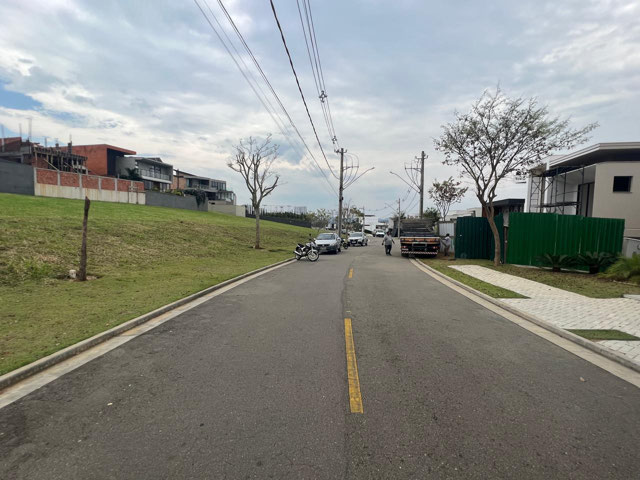 RUA LADO ESQUERDO