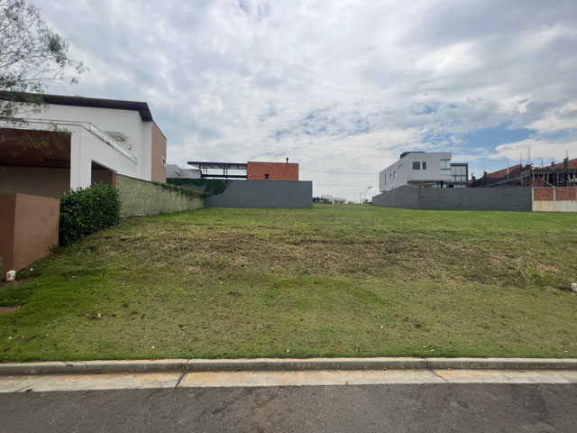 FRENTE DO TERRENO