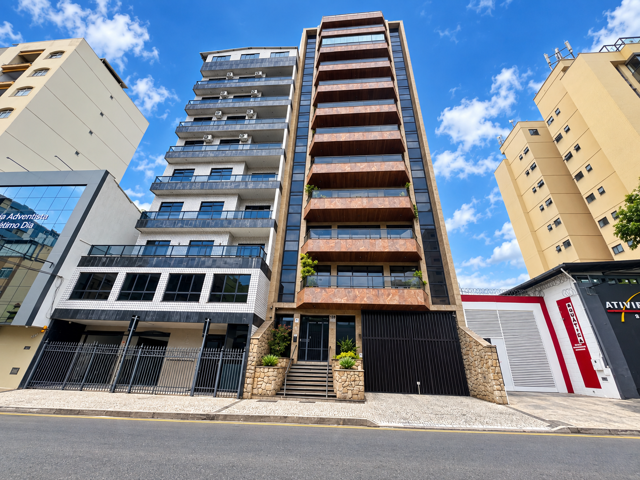 Apartamento com 4 quartos para venda no bairro Santa Helena em Juiz de Fora, MG