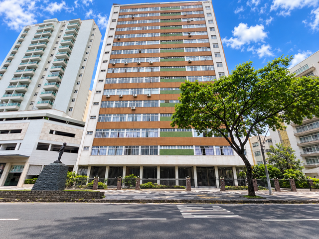 Apartamento com 3 quartos para venda no bairro Centro em Juiz de Fora, MG