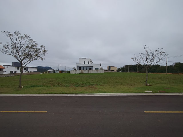 FRENTE DO TERRENO
