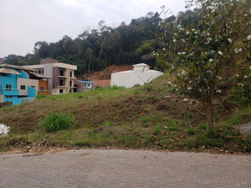 Lote / Terreno para venda no bairro Lourdes em Juiz de Fora, MG