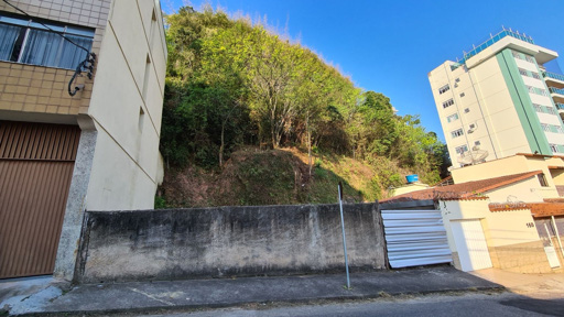LOTE COM FRENTE DE 12M