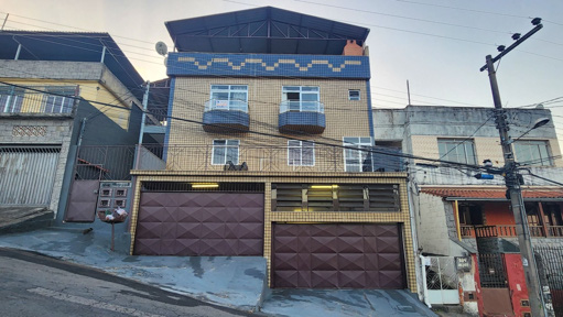 Prédio para venda no bairro Esplanada em Juiz de Fora, MG