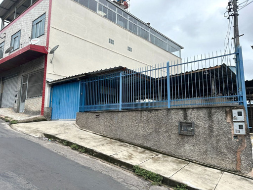 Casa com 3 quartos para venda no bairro Centenário em Juiz de Fora, MG