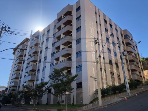 Fachada nobre e todo revestida em cerâmica e granito