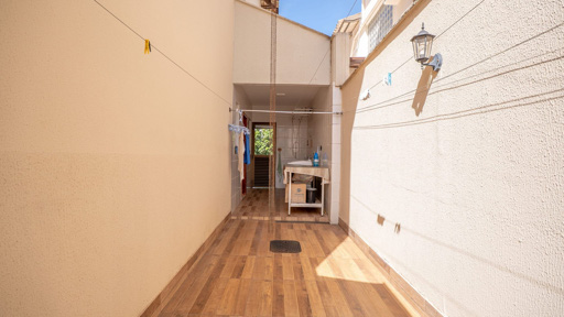 Casa 3 Quartos em frente à praça à venda, Loteamento Portal do Sol 1, Goiânia - Foto