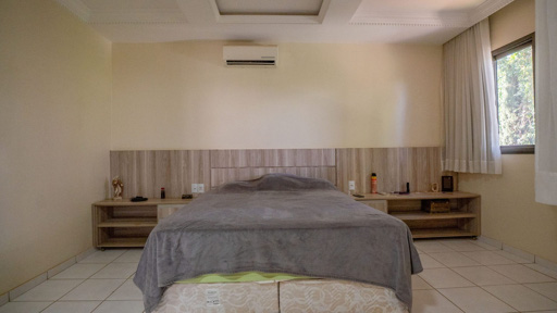 Casa 3 Quartos em frente à praça à venda, Loteamento Portal do Sol 1, Goiânia - Foto