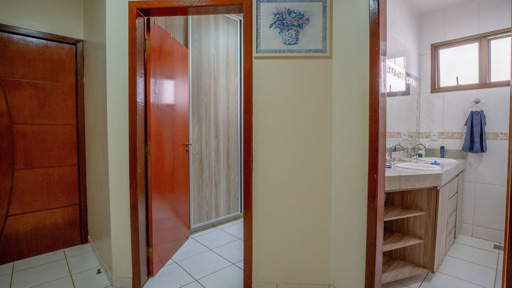 Casa 3 Quartos em frente à praça à venda, Loteamento Portal do Sol 1, Goiânia - Foto